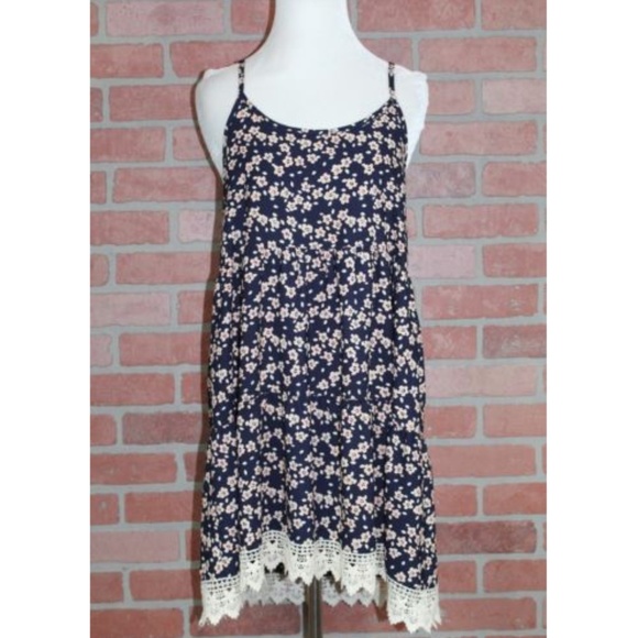 Tea n Rose Navy Blue Floral Dress w/ Open Back - Picture 3 of 7